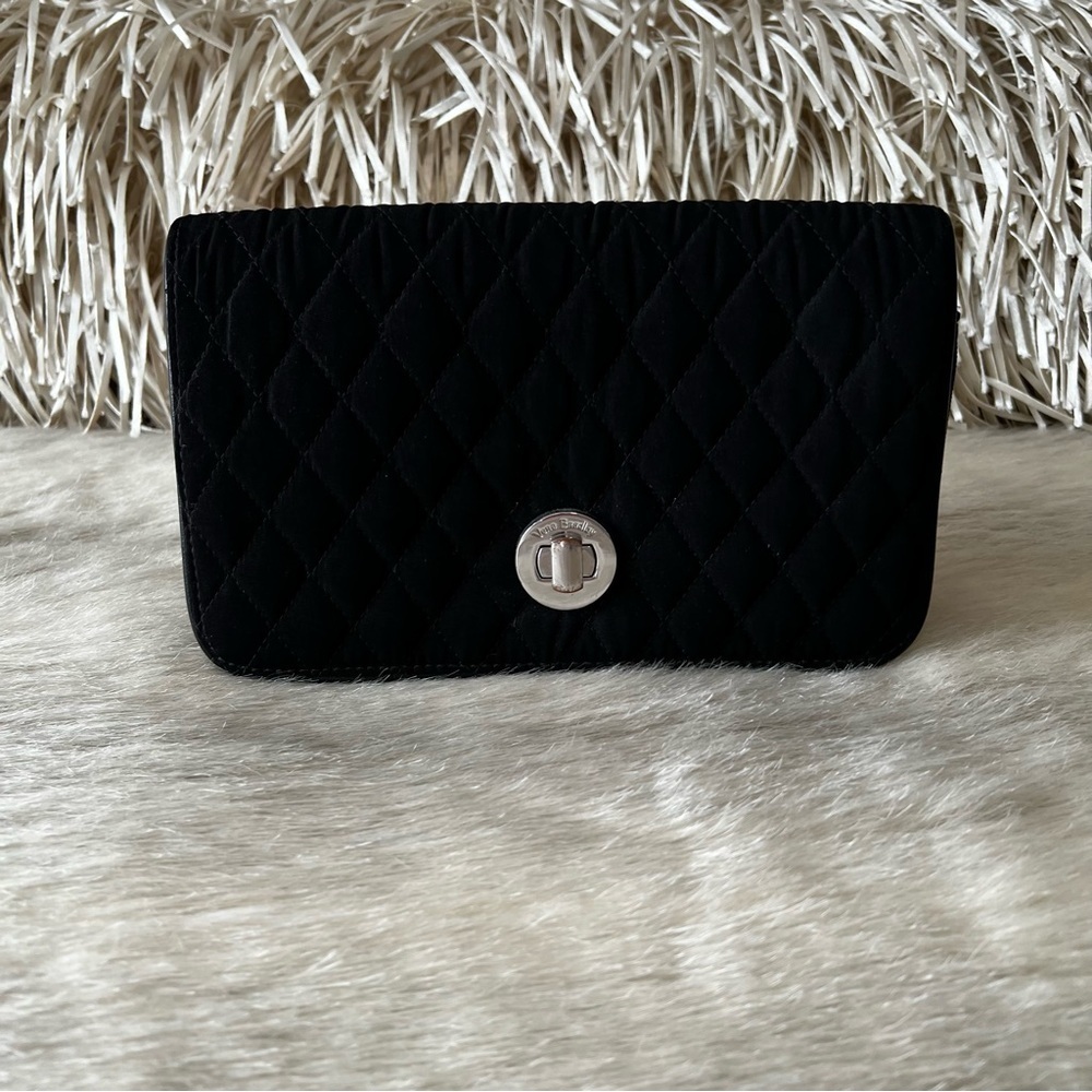 VERA BRADLEY Black Quilted Microfiber Turnlock Clutch Flap 9.5”L x 5.5”H x 3”W